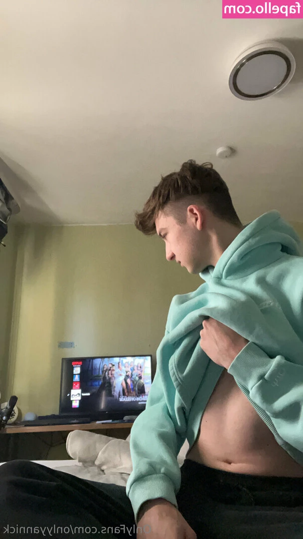 onlyyannick - For videos please see full video tab on main page and tip listed