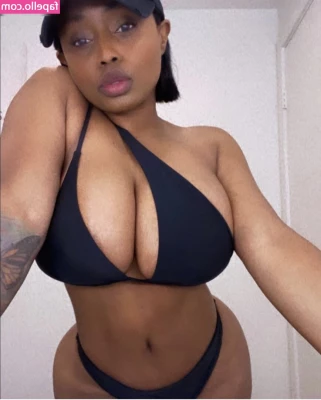 Jada Fire [ jada-fire ] - I m hot and I want to get naked tonight