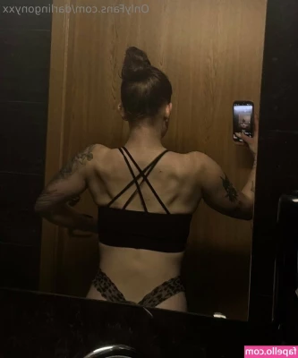 darlingonyxx - Today’s vid... Making him masturbate over me only $5! 😈😈😈