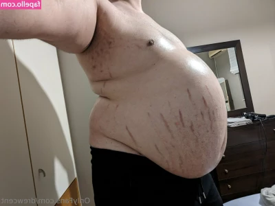 drewcent - Would you pull my panties down and lick my pussy? 😏
