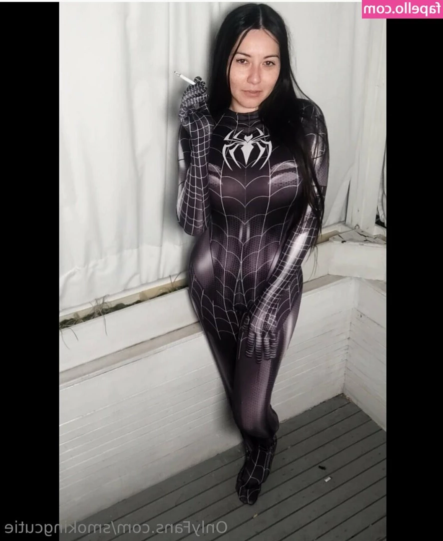 smokingcutie - Will you fuck me hard in the car