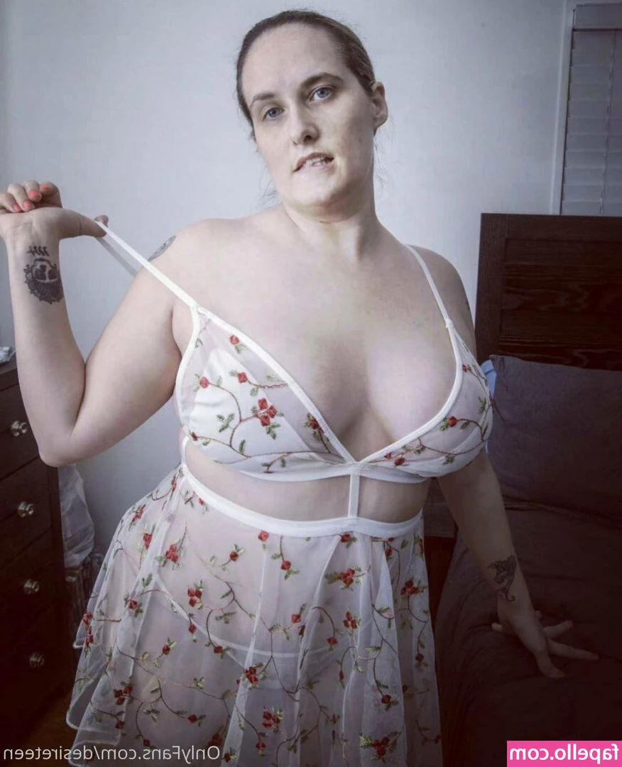 desireteen - Ready for the party! 🎉🥳