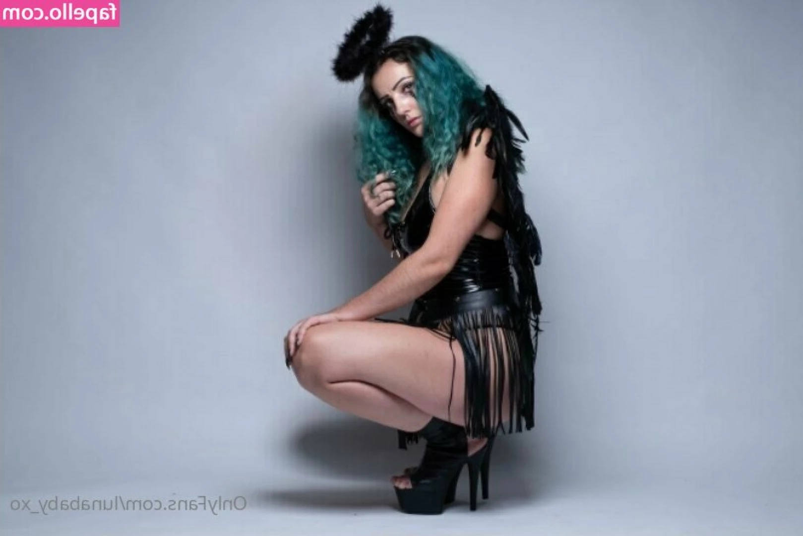 moonbeam_xo719 [ moonbeam-xo719 ] - I’ve been enjoying my new toys 😍