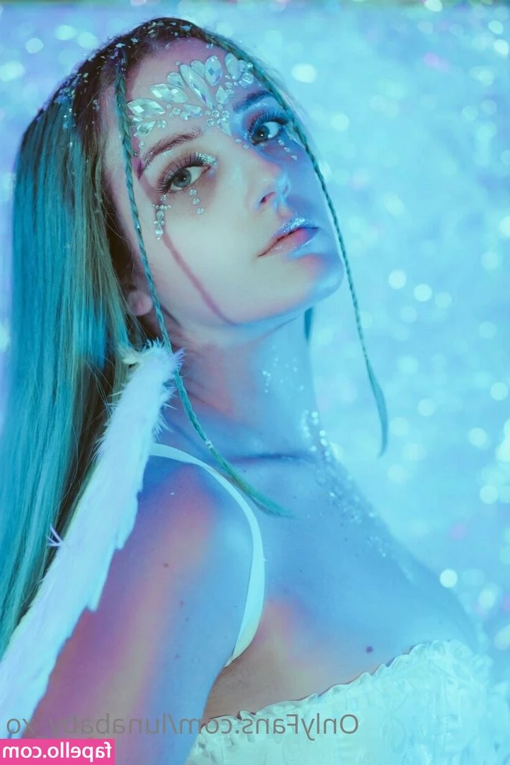 moonbeam_xo719 [ moonbeam-xo719 ] - Your favorite bunny💋