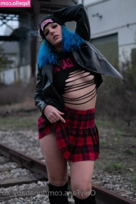 moonbeam_xo719 [ moonbeam-xo719 ] - I wanna moan your name 🥺