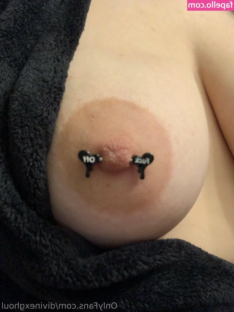 divinexghoul - Just finished my workout and feeling feisty 😈 I’m looking for a