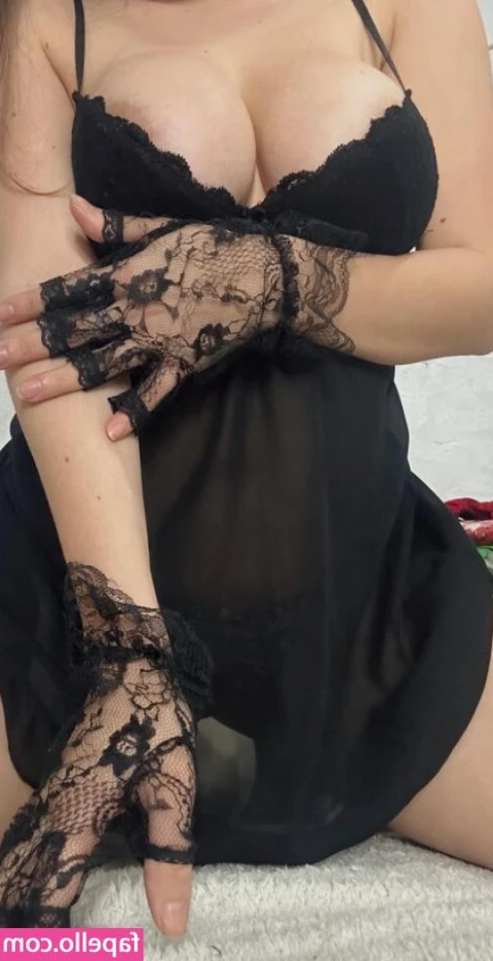 mysteriousgirl32 - if you tipped that $3 earlier the nips got sent 😮‍💨🤍