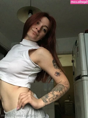 lolamumi - blond_bella   hot blonde willing to be your submissive domestic sex