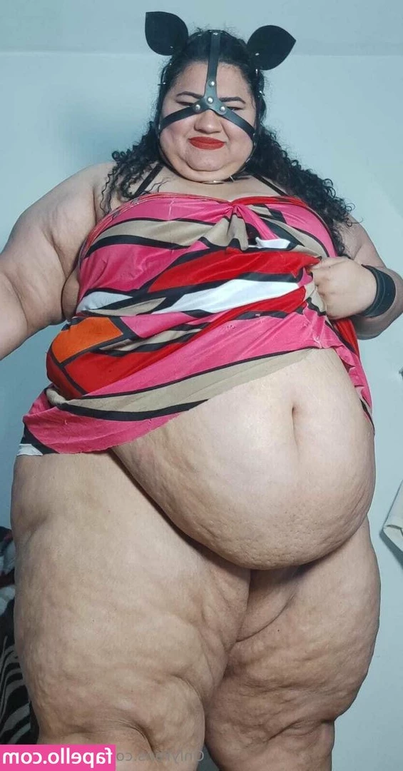 ssbbwcarlys - I love it when you look up at me 😋