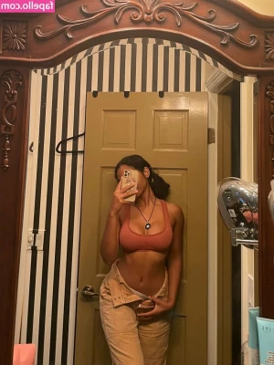 Princess Helayna [ princess-helayna ] - ❤️FREE SUBSCRIPTION ONLY TODAY❤️ Hi, sweetie, why are you so