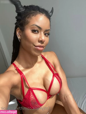 Kira Noir [ kira-noir ] - PUSSY PLAY PT2 gonna watch Food Wars for the rest of the night. Good