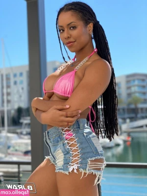 Kira Noir [ kira-noir ] - Good evening my loves  I ve had another mega busy day in my studio