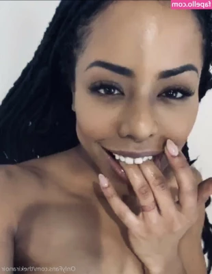 Kira Noir [ kira-noir ] - Just want you to grab it daddy