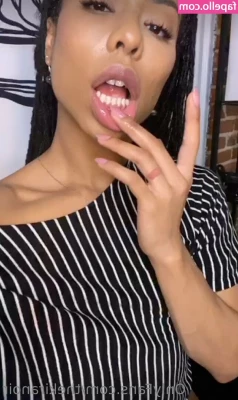 Kira Noir [ kira-noir ] - Come play with my big butt darling  I m waiting  write me part 1