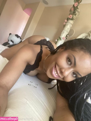 Kira Noir [ kira-noir ] - Bubble bath