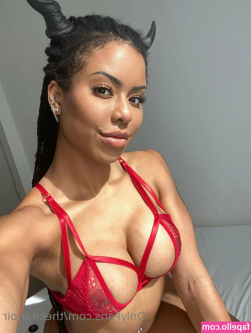 Kira Noir [ kira-noir ] - hows my arch