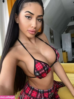 noirvip - Here’s a lil treat for today 😘