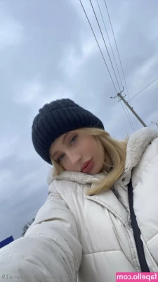 diaana19 - Shopping and lunch with my bestie ❤️ imagine how weak you'd be if