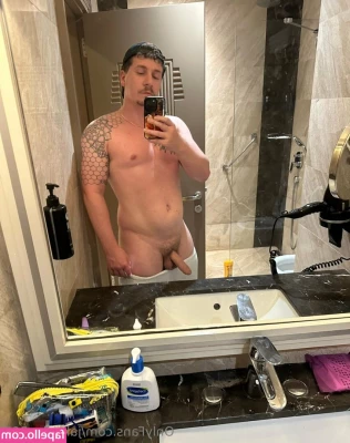 jakeriley305 - Guys I just texted a tattoo artist in my area about getting my pussy