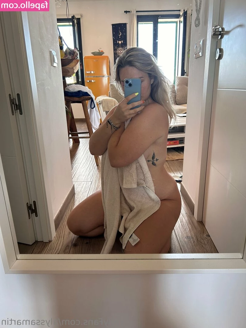 Alyssamartin - Wanna hang out