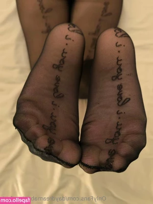 daydreamaboutmyfeet - Naked  amp  white Socks