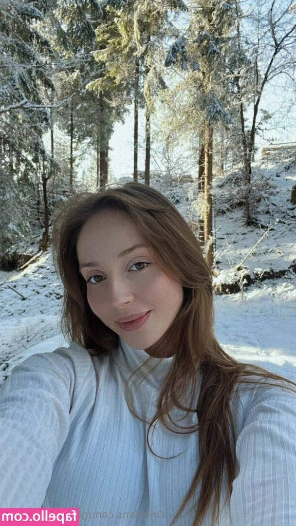 babyangelina09 - What are you in the mood to see tonight? 😈