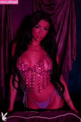 Veronica Rodriguez [ veronica-rodriguez ] - Can bounce my tits in your face?