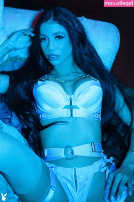 Veronica Rodriguez [ veronica-rodriguez ] - Can I pour the milk inside you