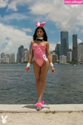 Veronica Rodriguez [ veronica-rodriguez ] - You guys  I m so needy  I really want to fuck right now