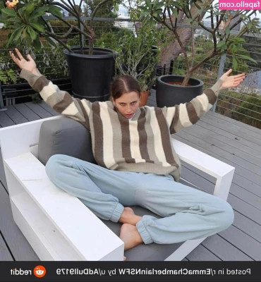 Emma Chamberlain [ emma-chamberlain ] - Just being silly 😝