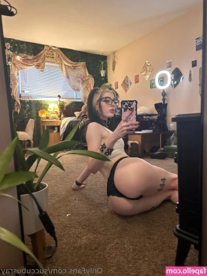 succubusray - Happy Monday   Have a fabulous week and make sure to be a little