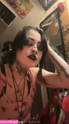 stabbysavvy666 - PEGUEI ESSE PUTINHO ONTEM E METI A VARA NO RABAO DELE VEJA EU SOCANDO