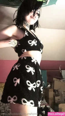 stabbysavvy666 - I loved the pink hair especially the bush