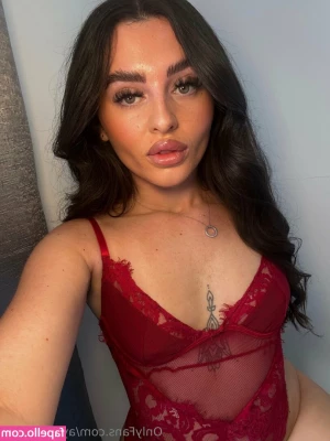 aylasummer - wow is it normal for me to be so hot