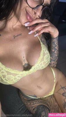 nataliblackk - before I start posting what do y all want to see  Comment and I ll