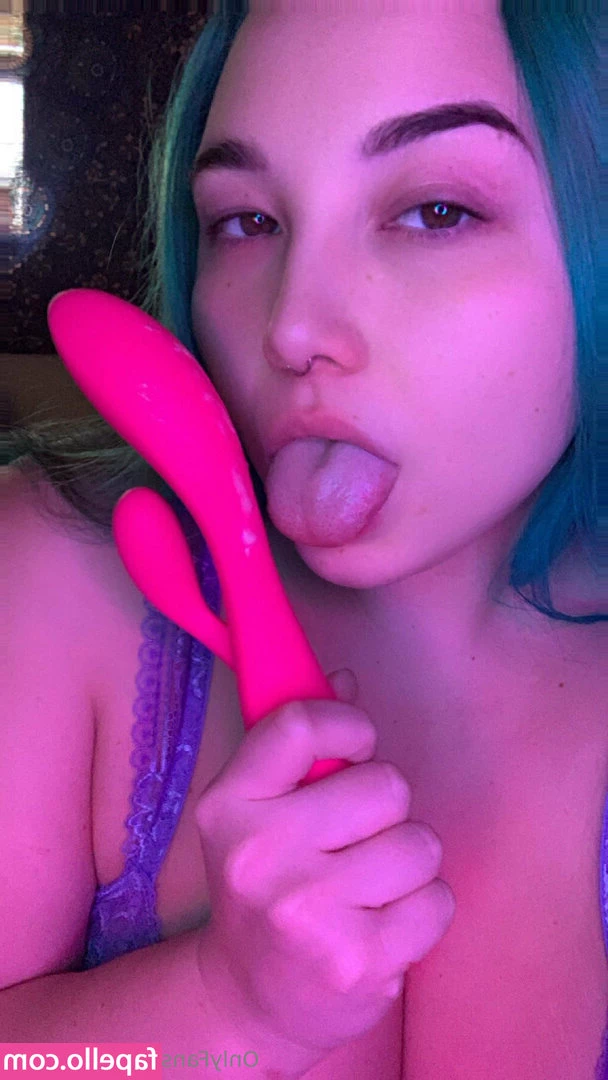 bbyhash - Who doesn t like a naughty school girl