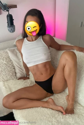natalifree - It's been so hot lately 🥵 why do we wear clothes again?