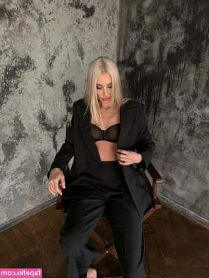 blondangel - How about some Monday magic? ✨⭐️💫