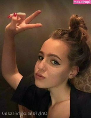 issaa0 - Just sent you my first sex video. Check your DM’s let me know if
