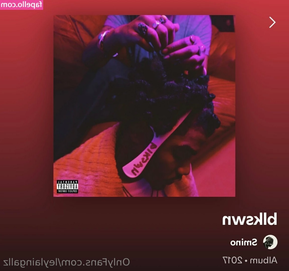 leylaingallz - Don’t be alarmed. I fell off a dirt bike so my booty crack is all