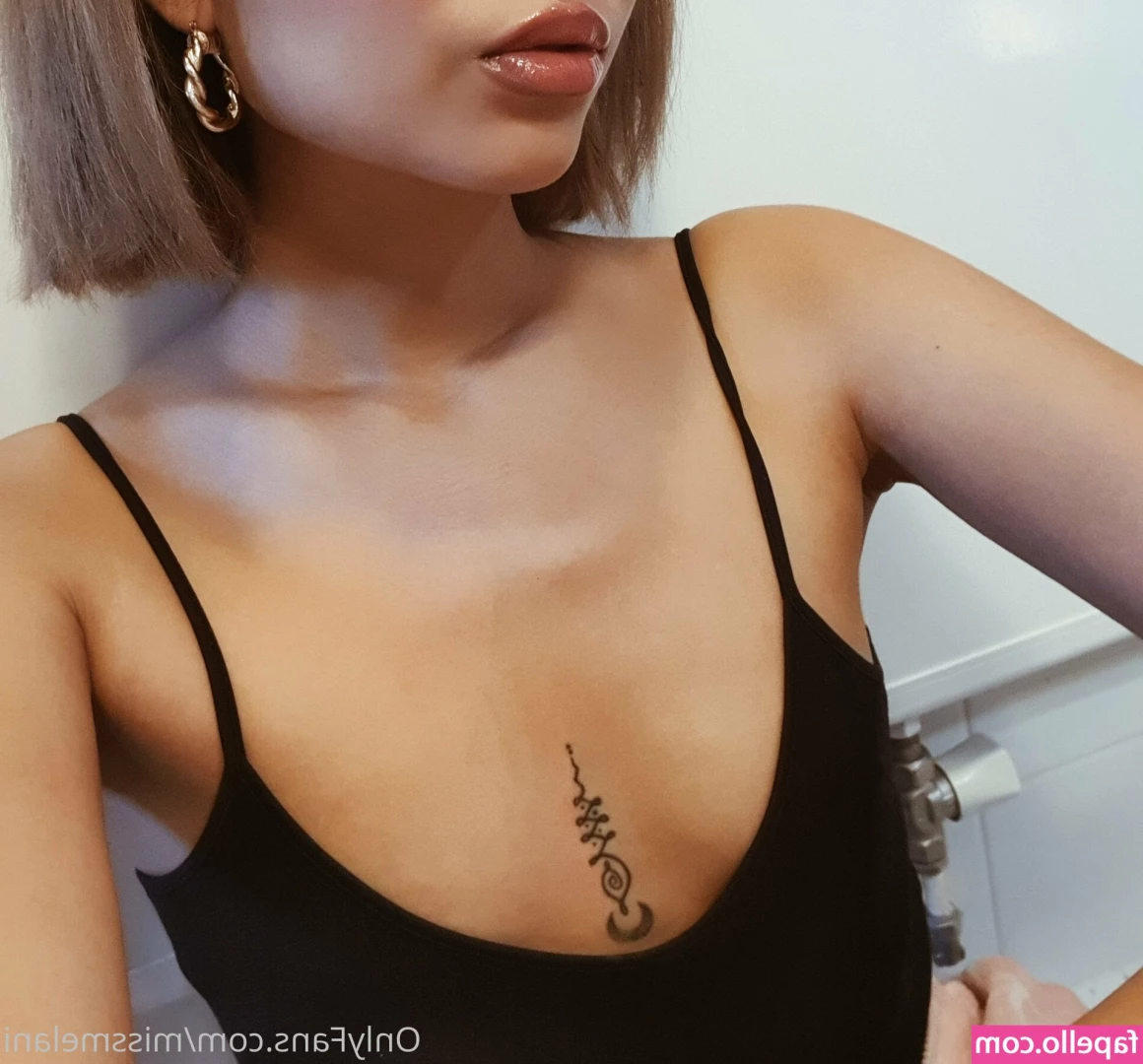 missmelani - Hmu to chat I love to play   and let me make you a custom video just