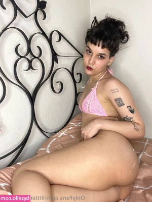 littlemisskimmy - Can I be your sexy Dino Gamer GF
