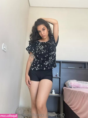 littlemisskimmy - Happy Valentine’s Day!