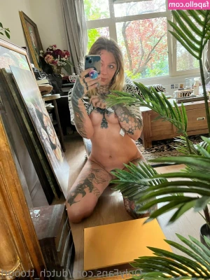 dutch_ttoogrl [ dutch-ttoogrl ] - Ass video showing my ass hole and my fatttt pussy from behind  Longg