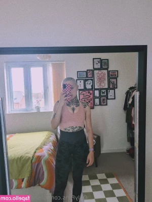 ohshannonsucks - Spank me HARD baby