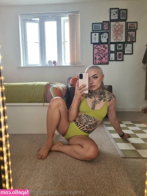 ohshannonsucks - My first anal play video went out to your DMs the beginning of the