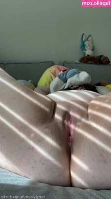 lunaxthicky - Worship me!