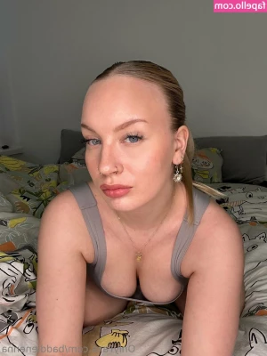baddienenna - Pancakes 🥞 or Waffles 🧇 ?
