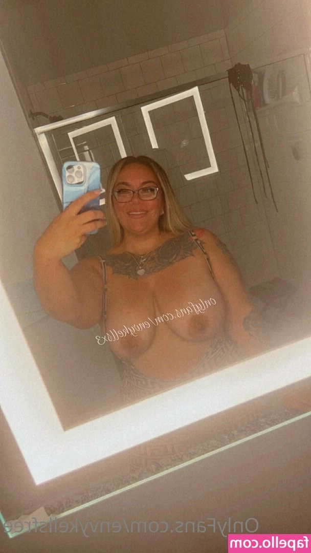 envykellsfree - Don't you love the view?