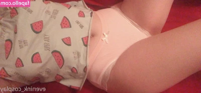 evenink_free [ evenink-free ] - Sorry I been mia 😘😘😘